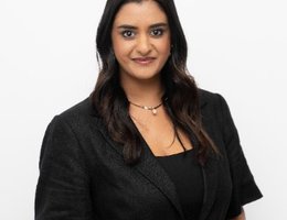 العميل Kavita Hylden