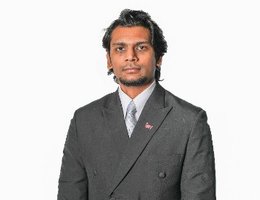 العميل Adil Gill