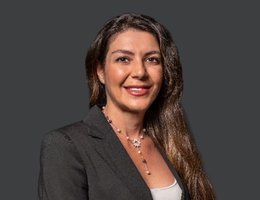 العميل Mona Zgheib