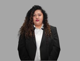 Agent Silvia Fernandes