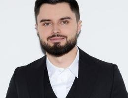 العميل Roman Lutchenko