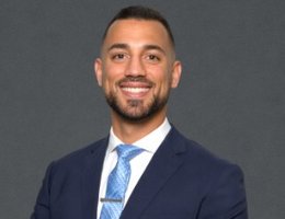 العميل Ryad Bouchemoua