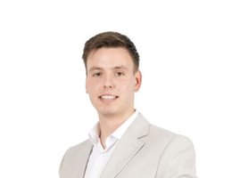 العميل Bradley Joshua Woods