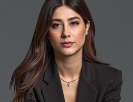 العميل Sara Nezarat