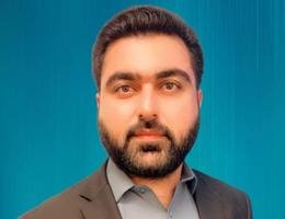 العميل Umar Farooq