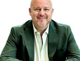 العميل Billie Thomas  Holcroft