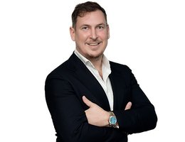 العميل Henry Marklew