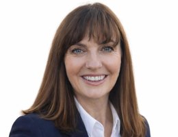 العميل Margaret Adelle Cook