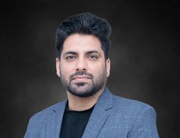 العميل Arslan Qadeer
