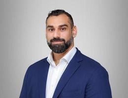 العميل Kourosh Pirnia