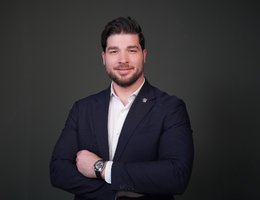 العميل Hussam  Srouji