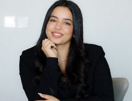 العميل Gizem Celik