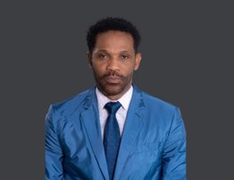 Agent Alfredo Wilkie