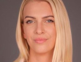 العميل Miroslava Pazmany 