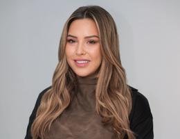 العميل Megan Arcus 