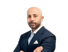 العميل Talha Zubair