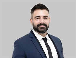 العميل Regis Robert Maquet