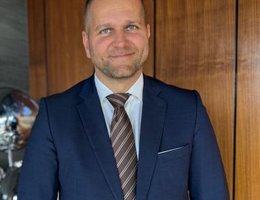 العميل Milan Hnilica