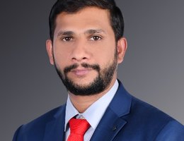 العميل Zeeshan Ali