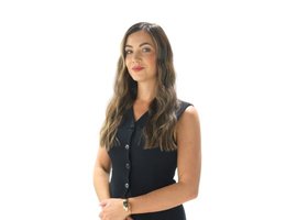 العميل Nikola Slater