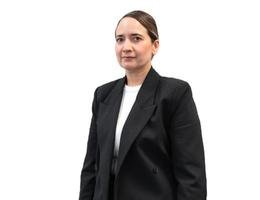 العميل Nisreen Bedford
