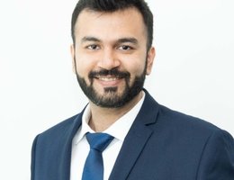 العميل Rahul Zaveri