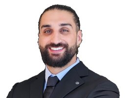 العميل MIchael Zara