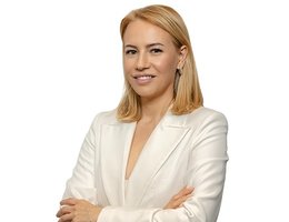العميل Olena Saievska