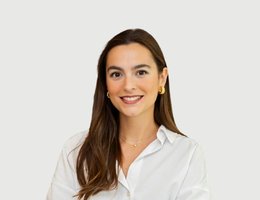 العميل Lucia Bolanos