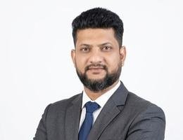 العميل Umar Abbas