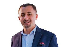 Agent Aleks Golemi