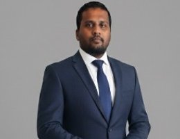 العميل Vincent Paul