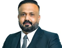 العميل Bader Ejaz  Raja