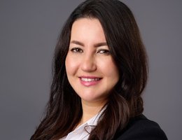 Agent Yasmina Lubani