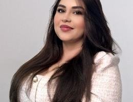 العميل Naaela  Daees