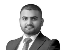 العميل Zeeshan Ali