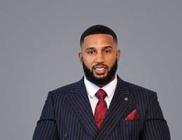 العميل Korri Mclean