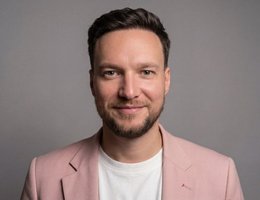 العميل Anton Kuzminykh