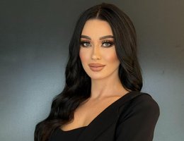 العميل Sally Khouly