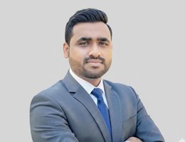 العميل Usama Tanveer