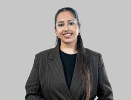 العميل Esha Ahmed