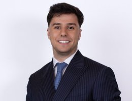 العميل Alusha Lister