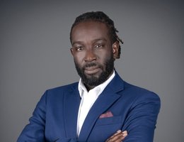 العميل Chimuche Emmanel Amaluzor