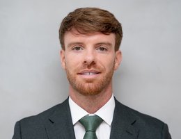 العميل Christopher Bates