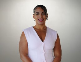 العميل Natasha Martindale