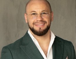 العميل Oleh Fedosov