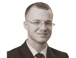 العميل Artem  Sivak