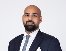 العميل Naheem Kamal Sharif