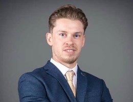 العميل Bailey Rae Shepherd