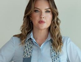 العميل Elzbieta  Kazubska